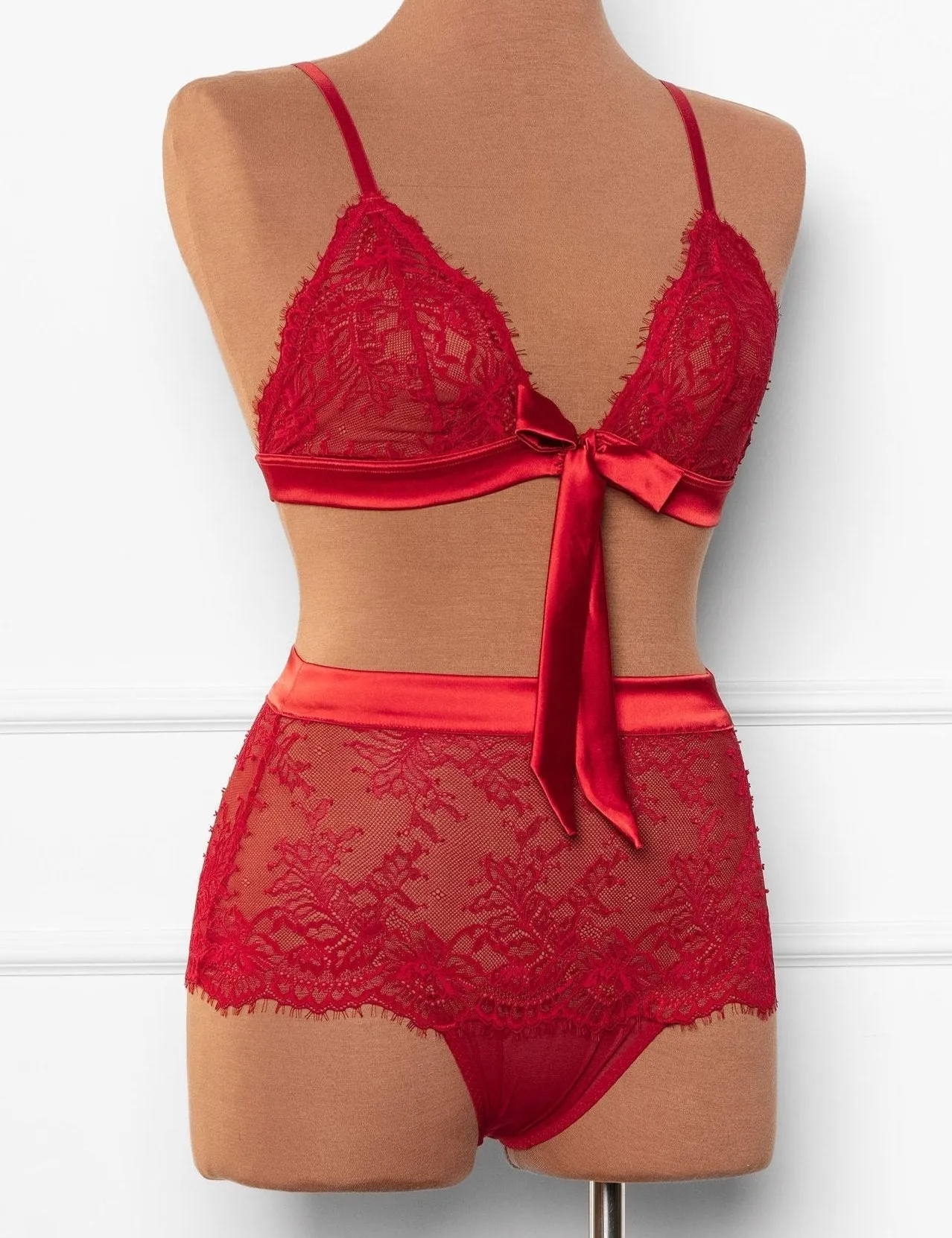 Eyelash Lace Bow High Waist Crotchless Panty - Red