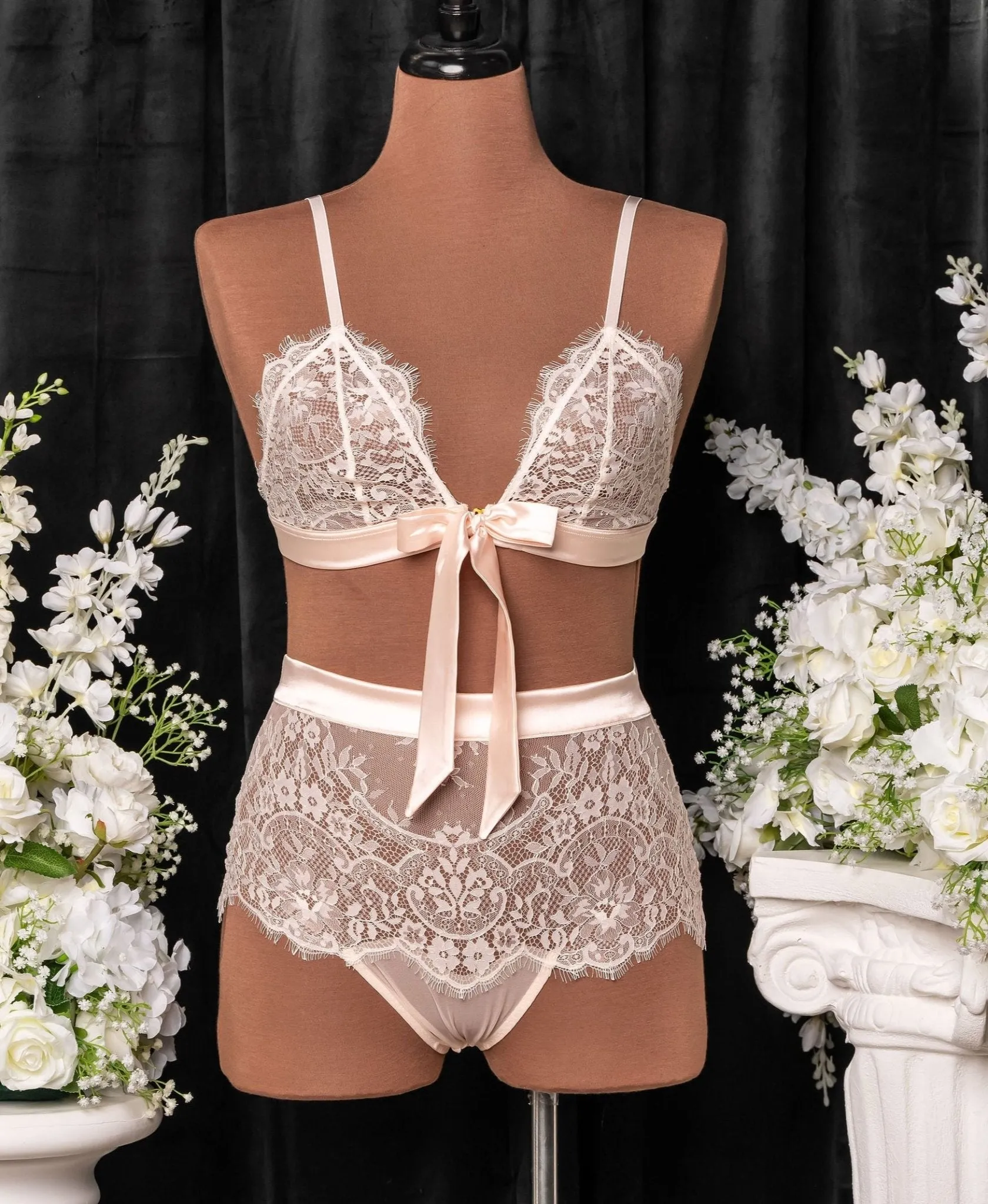 Eyelash Lace High Waist Crotchless Panty - Champagne