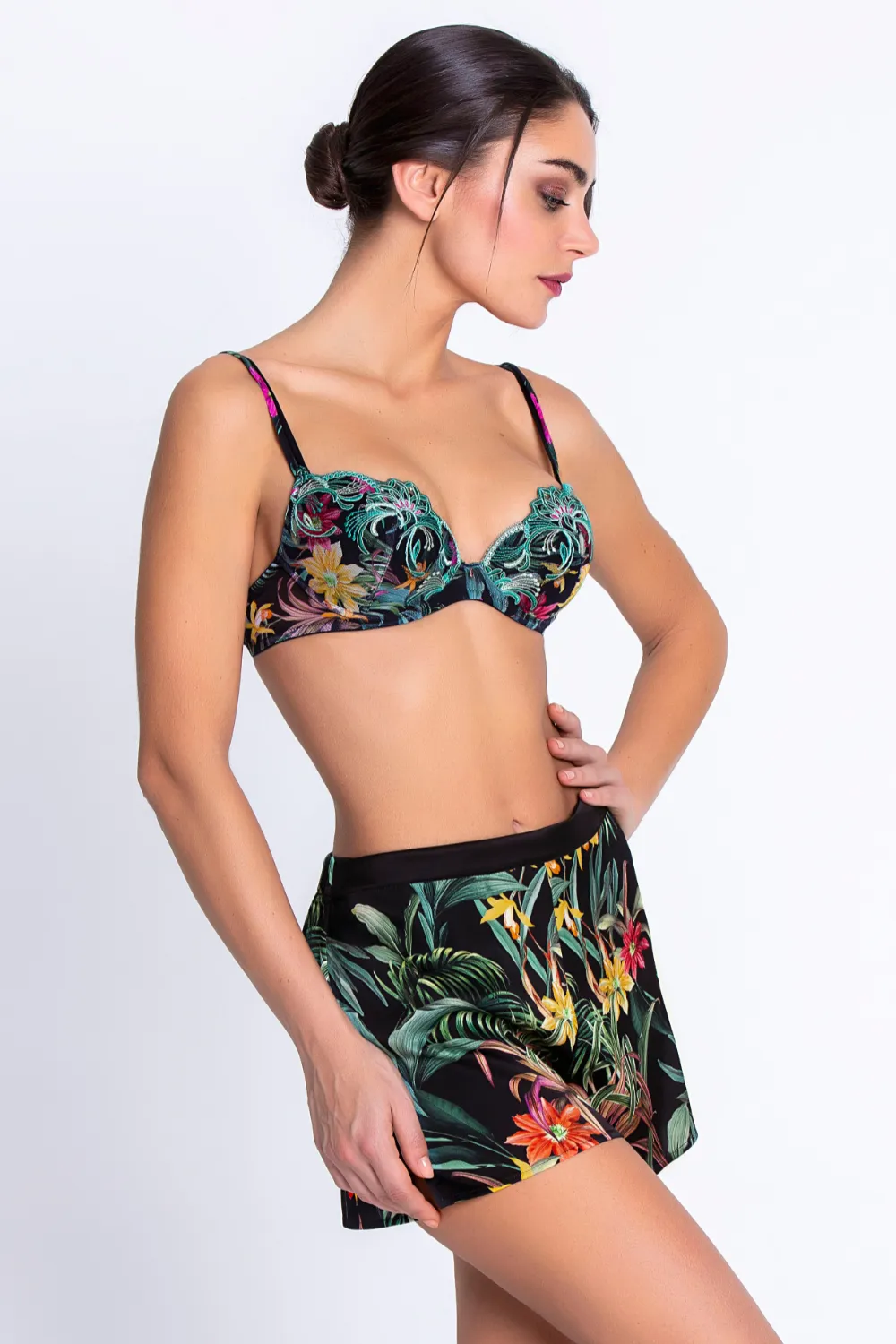 Fleurs Etoiles Silk Shorts