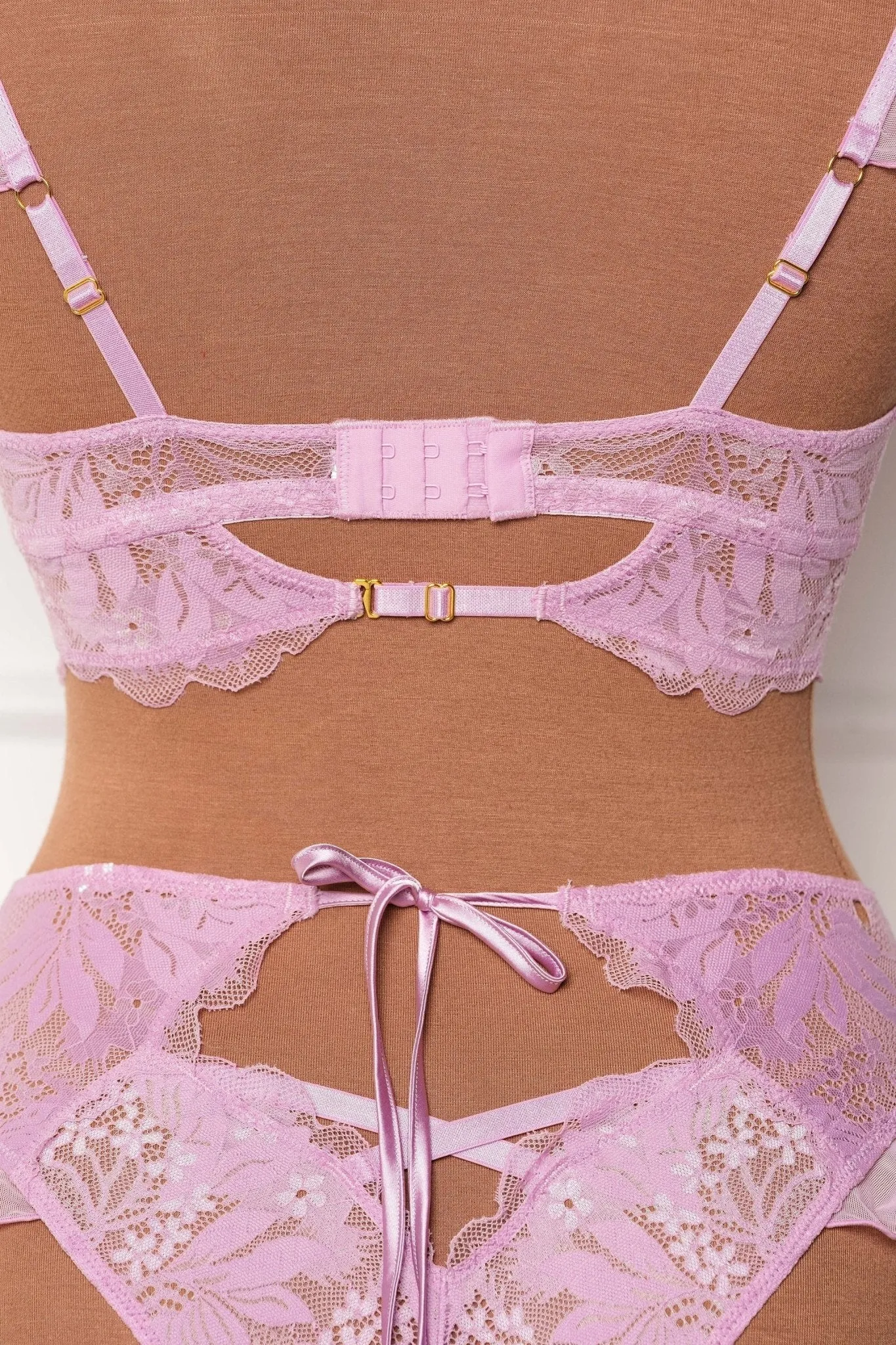 Lacy High Leg Crotchless Panty - Lilac