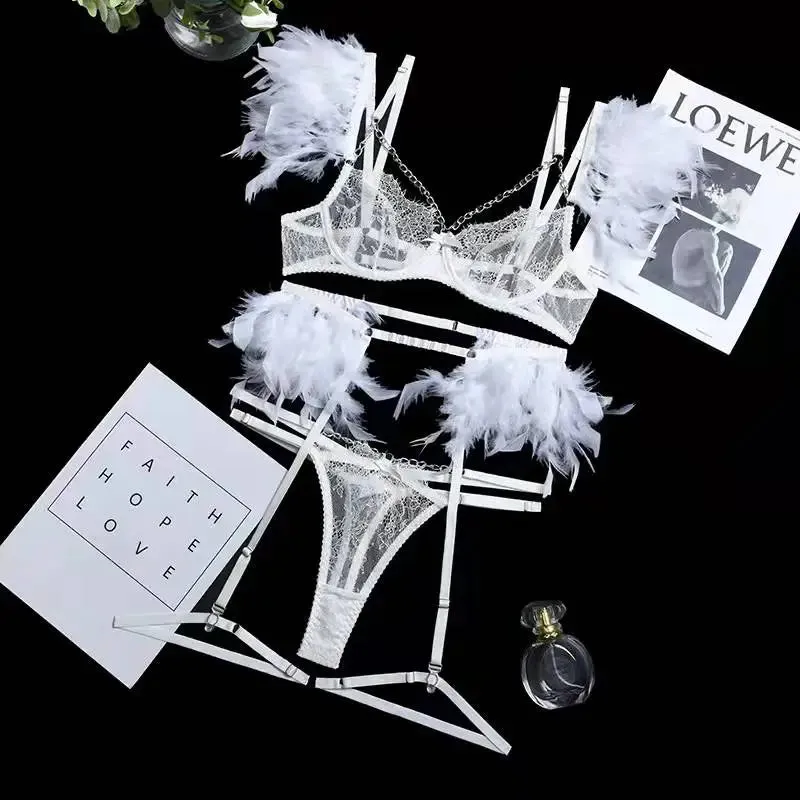 #PB Feathers Lingerie Set