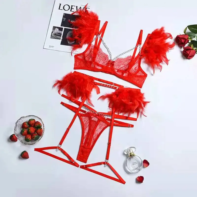 #PB Feathers Lingerie Set