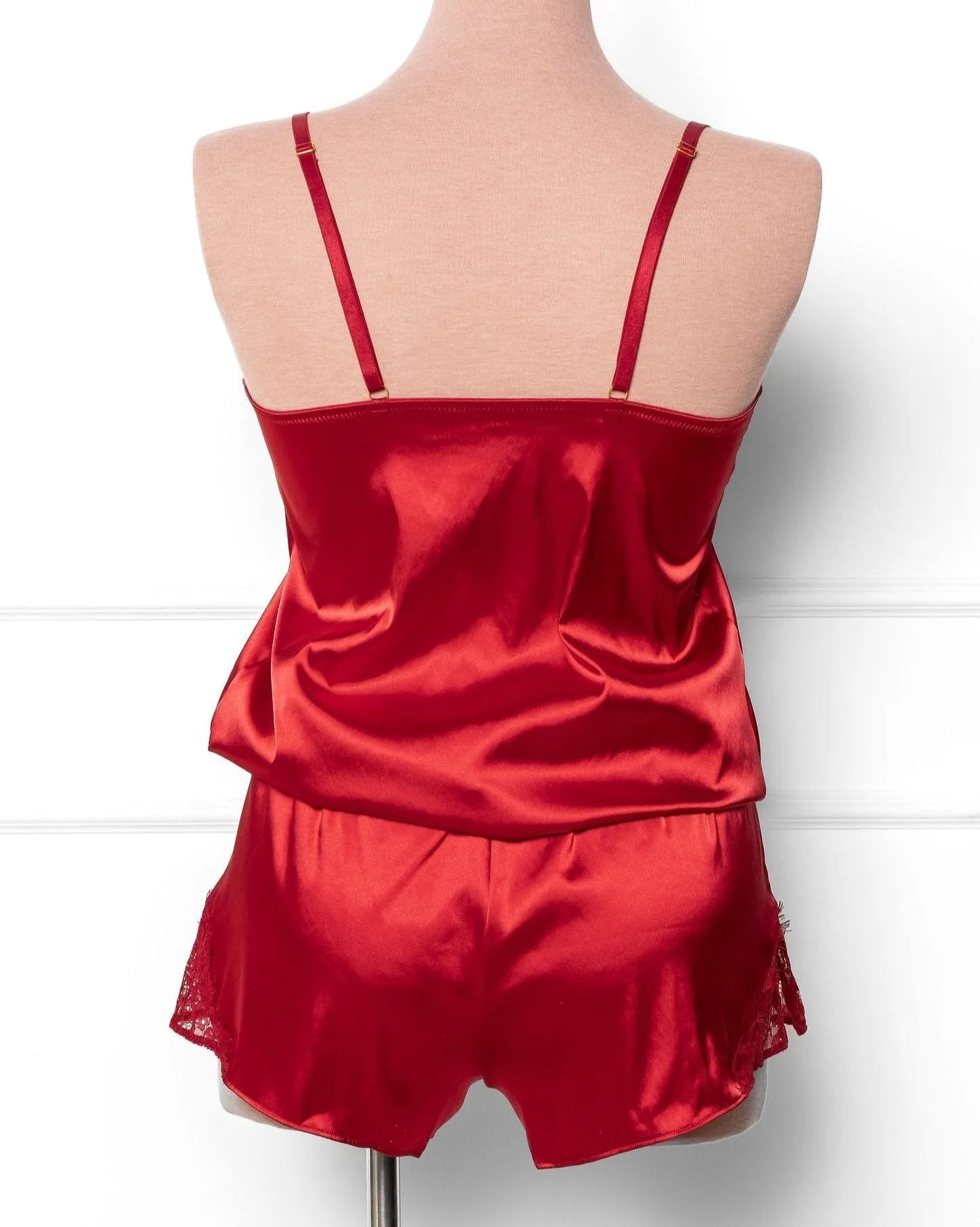 Satin & Eyelash Lace Short - Red
