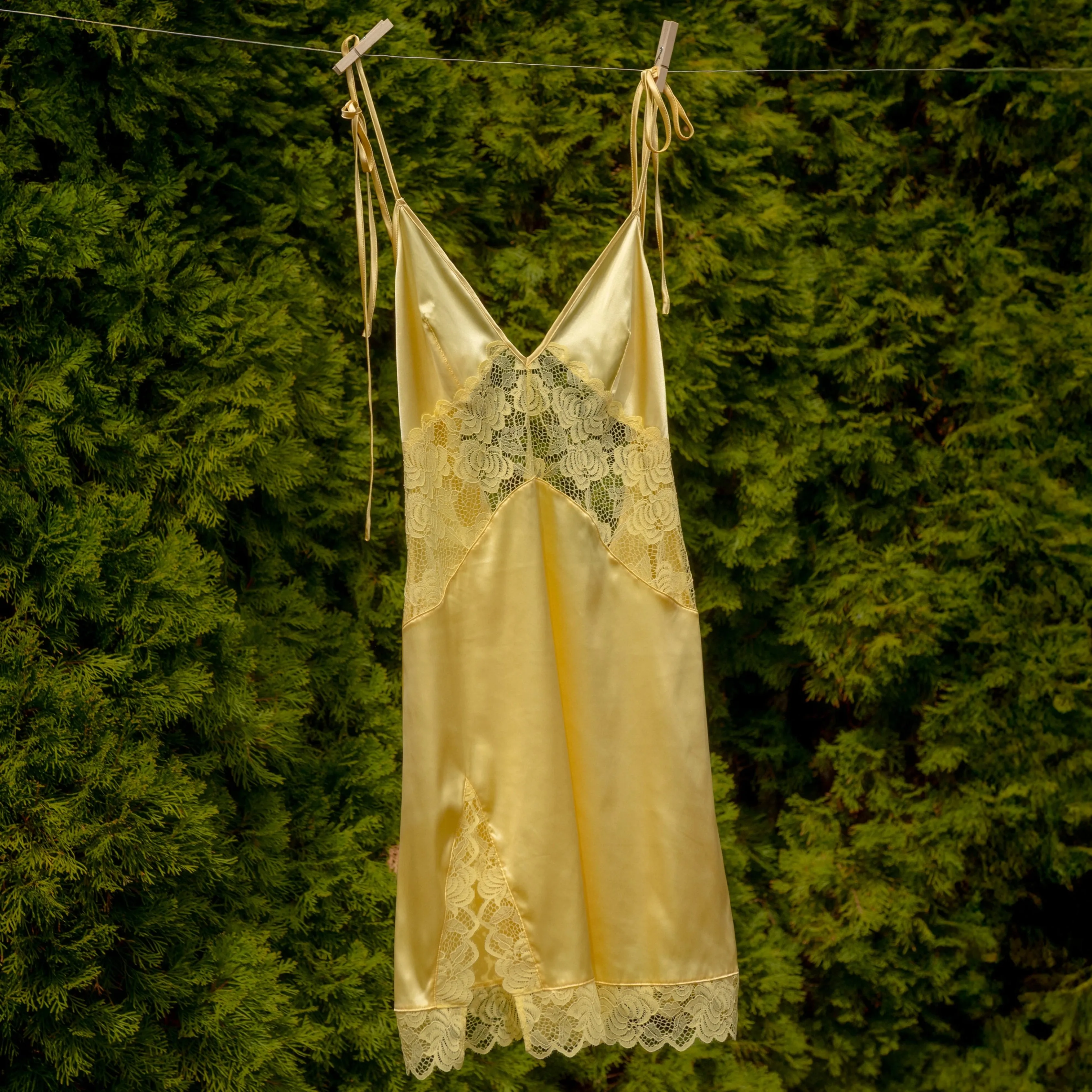 Satin & Lace Inset Slip - Lemon Chiffon